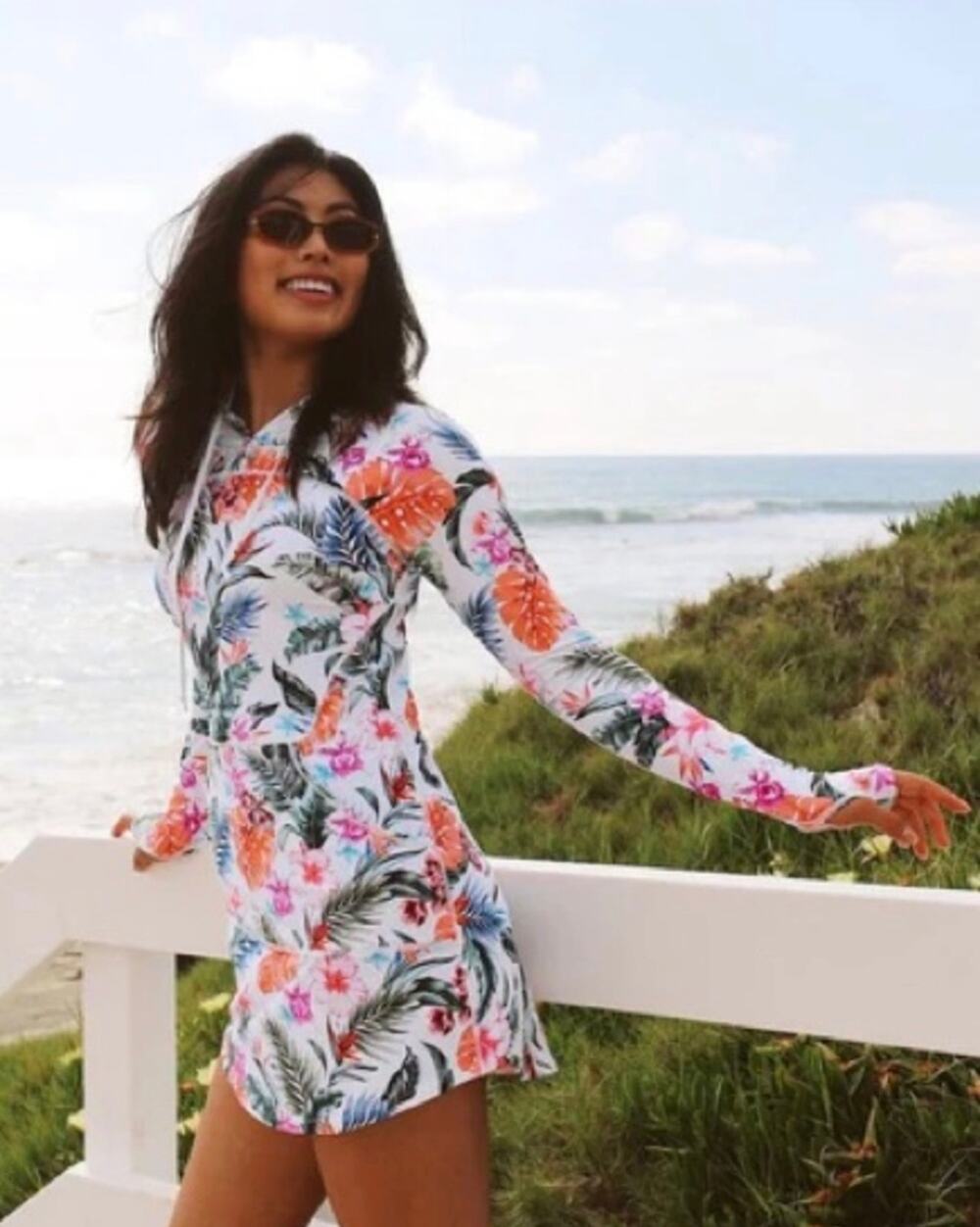 Jantzen with BloqUV White Tropical Floral Long Sleeve Swim Cover